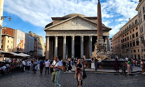 Visiting the Pantheon in Rome: Highlights, Tips & Tours 2022